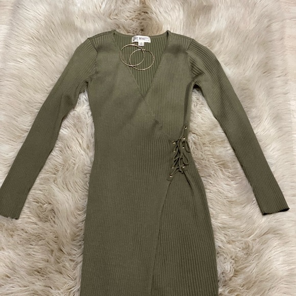 Pencil mini dress - Picture 2 of 3